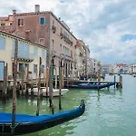 Ca' Fortuny, Your Nest On San Marco Rooftops Appartamento